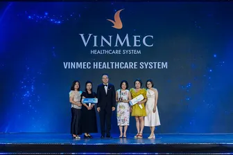 Vinmec “lập hat-trick” tại HR Asia Awards, khẳng định chiến lược lấy con người làm gốc