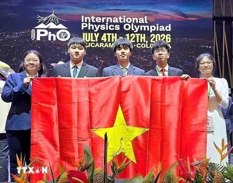 Lần đầu Việt Nam có 2 học sinh đạt điểm tuyệt đối tại Olympic Vật lý quốc tế