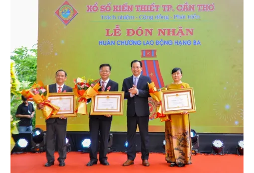 ក្រុម​ហ៊ុន​ឆ្នោត​ជាតិ​កឹង​ធើ សម្រេច​បាន​ប្រាក់​ចំ​ណូល​ជាង​ ៣.៨៨១ពាន់​លាន​ដុង​