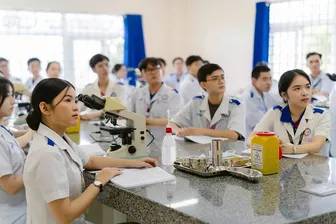 Đa dạng ngành nghề, đón đầu xu thế