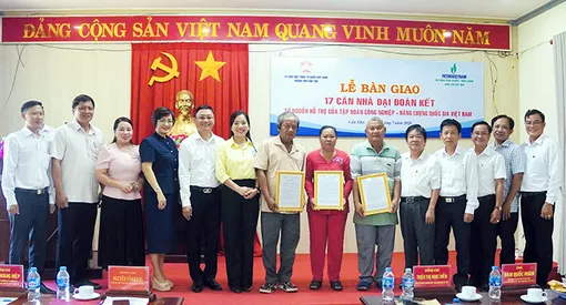 Cùng người dân xây dựng cuộc sống ấm no