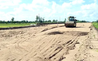 Thiếu cát san lấp - điểm nghẽn của dự án đường bộ cao tốc Châu Đốc - Cần Thơ - Sóc Trăng