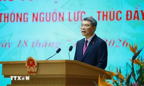 Thủ tướng Lê Minh Hưng: Chuyển mạnh từ nhận diện, tháo gỡ khó khăn sang hoàn thiện nền tảng kiến tạo phát triển