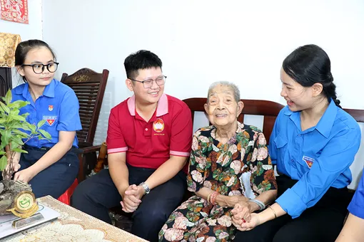 Nhiều hoạt động đền ơn đáp nghĩa, giáo dục truyền thống cho thế hệ trẻ