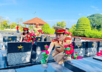 ខេត្ត​កា​ម៉ាវ សាយ​ភាយ​ប្រ​ពៃ​ណី "ផឹក​ទឹក​នឹក​ប្រ​ភព"