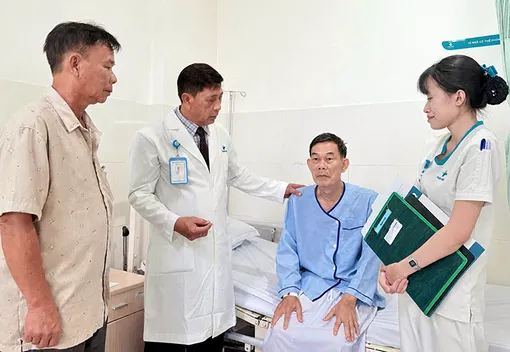 Can thiệp điều trị giúp bệnh nhân thoát khỏi những cơn đau nhức do xương đùi hoại tử