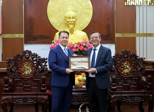 Lãnh đạo TP Cần Thơ tiếp Đại sứ Cộng hòa Hồi giáo Pakistan tại Việt Nam