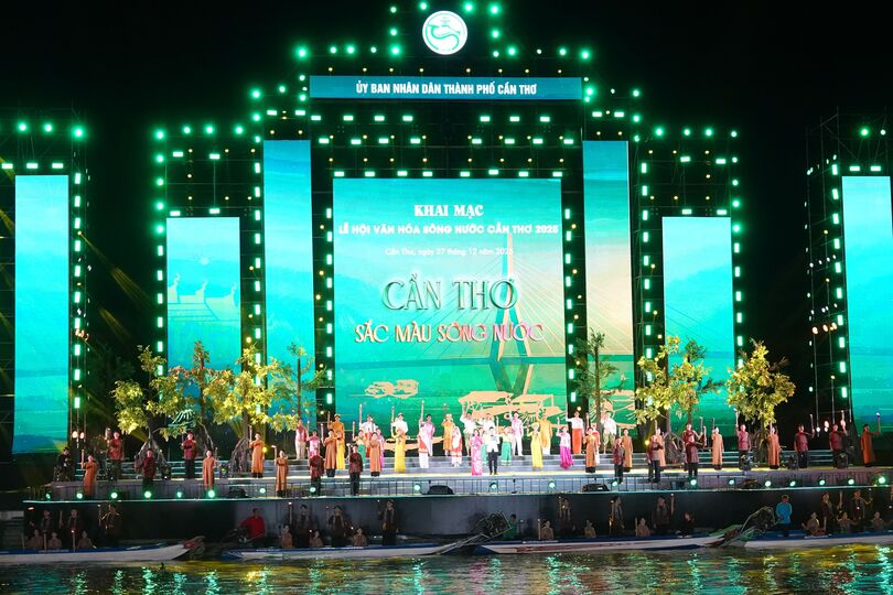 ពិ​ធី​បុណ្យ​វប្ប​ធម៌​ព្រែក​ទន្លេ​ទី​ក្រុង​កឹង​ធើ ឆ្នាំ​២០២៦ មាន​ប្រ​ធាន​បទ 'កឹង​ធើ-ភាព​ស៊ី​សង្វាក់​គ្នា​នៃ​ដង​ព្រែក​ទន្លេ'