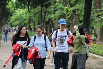 Thời tiết ngày 22/7: Miền Trung nắng nóng gay gắt, nhiều vùng biển có mưa dông