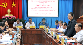 គណៈ​ជន​ជាតិ​នៃ​ក្រុម​ប្រឹក្សា​ប្រ​ជា​ជន​ទី​ក្រុង​កឹង​ធើ ពិ​និត្យ​បញ្ជាក់​នូវ​សេច​ក្តី​ព្រាង​សម្រេច​ចិត្ត​
