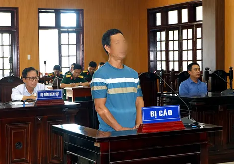 Lãnh án vì gây tại nạn khi dừng xe trên cao tốc không có làn đường khẩn cấp, không có cảnh báo