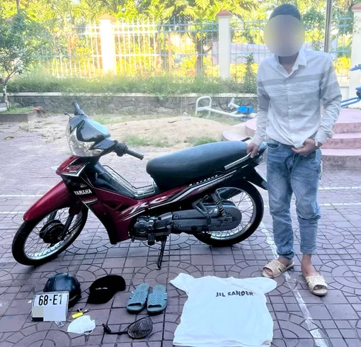 Giả vờ mượn xe chạy thử rồi chiếm đoạt