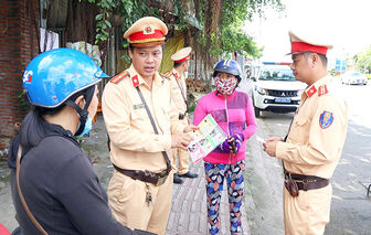 រឹត​បន្តឹង​ក្រឹត្យ​ក្រម​  កសាង​វប្ប​ធម៌​ចរា​ចរណ៍​សុវត្ថិ​ភាព​