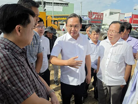 Tập trung đẩy nhanh tiến độ bồi thường, hỗ trợ và tái định cư của dự án phát triển đô thị xanh và dự án 5 nút giao trọng điểm