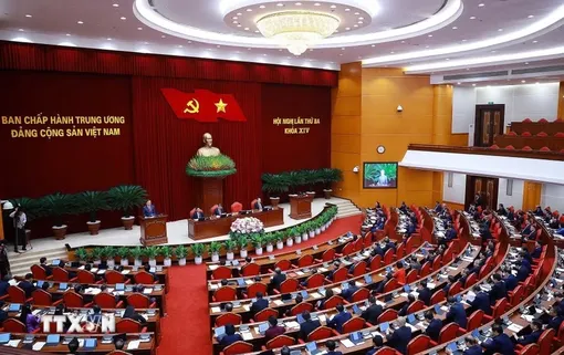 Hội nghị Trung ương 3: Động lực mới cho phát triển từ bốn bước chuyển chiến lược