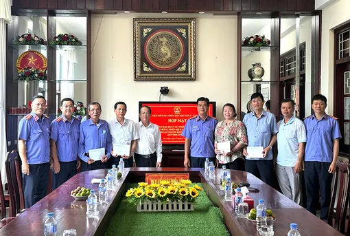 Viện Kiểm sát nhân dân khu vực 5 - Cần Thơ họp mặt kỷ niệm 66 năm Ngày thành lập ngành Kiểm sát Nhân dân