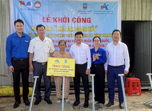 Đoàn Thanh niên UBND TP Cần Thơ khởi công xây dựng 2 căn nhà Đại đoàn kết