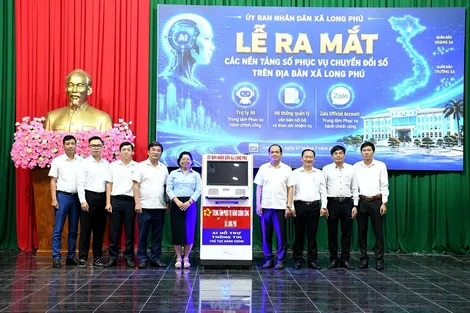 Xã Long Phú đưa “trợ lý AI” vào phục vụ người dân, thúc đẩy chính quyền số