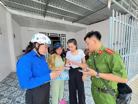 Tổ công nghệ số cộng đồng - cầu nối đưa chuyển đổi số đến gần người dân phường Ngã Bảy