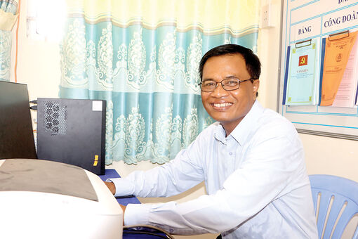 គ្រូ​បង្រៀន​អស់​ពី​ចិត្ត​នឹង​អា​ជីព​ ឈាន​មុខ​ក្នុង​ការ​បរិច្ចាគ​ឈាម​ស្ម័គ្រ​ចិត្ត​