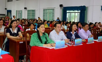Tổ chức diễn đàn điểm “Tháng lắng nghe phụ nữ nói”