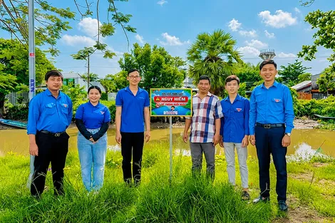 Tấm bảng nhỏ - thông điệp lớn