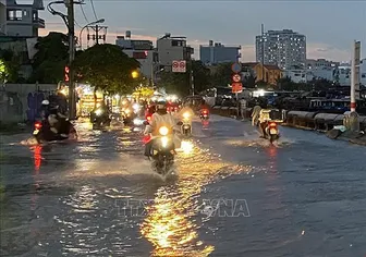 Thời tiết ngày 29/7: Bắc Bộ giảm mưa, Nam Bộ và cao nguyên Trung Bộ mưa lớn