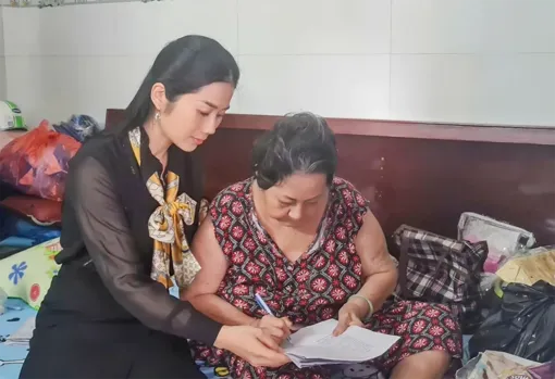 Phường Ngã Bảy đưa dịch vụ công đến tận nhà dân