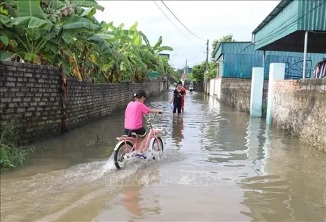 Thời tiết ngày 30/7: Trung Bộ và Nam Bộ mưa lớn, đề phòng lũ quét và ngập úng