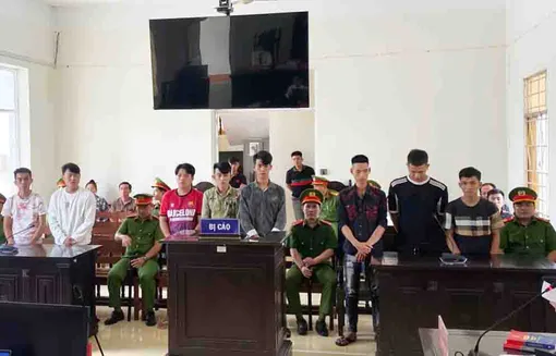 Gây rối trật tự công cộng, 8 bị cáo lãnh án