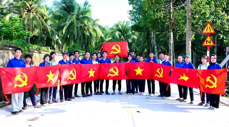 Hơn 500 viên chức, sinh viên Trường Đại học Tây Đô tham gia Chiến dịch “Mùa hè xanh”