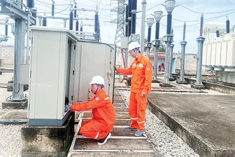 Bảo vệ công trình điện, sẵn sàng ứng phó trước mưa bão