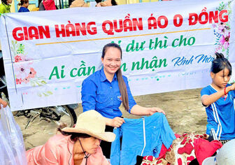 អ្នក​ "បណ្តុះ​" ក្តី​ស្រ​ឡាញ់​នៅ​តំ​បន់​ជន​បទ​ខ្មែរ​