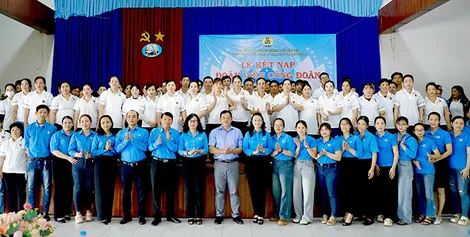 Quan tâm chăm lo đời sống đoàn viên, người lao động