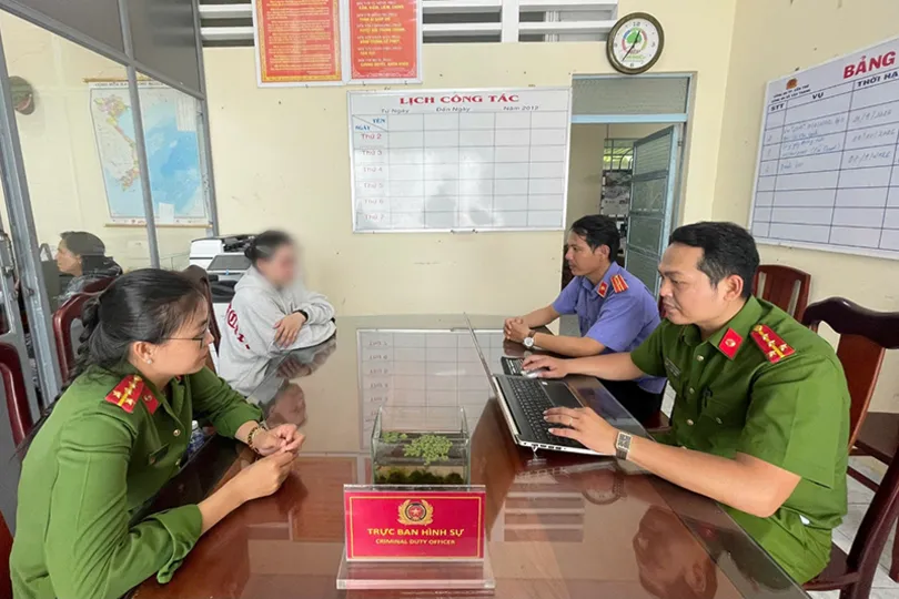 Trộm hơn 1 tỉ đồng của người thân để đầu tư tiền ảo