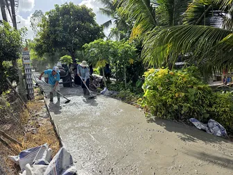 Cán bộ, đảng viên ấp Đông Hòa hành động vì nhân dân