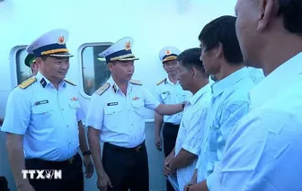 Bàn giao 33 ngư dân gặp nạn trên vùng biển Trường Sa cho gia đình