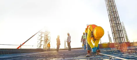 Lao động châu Á oằn mình trong nắng nóng