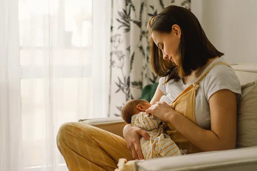 Nuôi con bằng sữa mẹ - một khởi đầu khỏe mạnh cho trẻ em