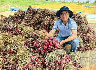 Chàng kỹ sư trẻ rời phố về quê, đồng hành cùng nông dân