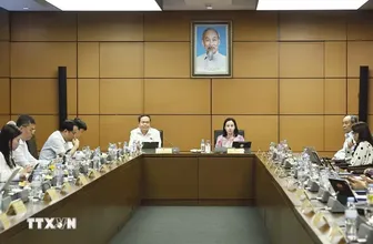 Đại biểu Quốc hội thảo luận về dự án sửa đổi Luật Xuất bản, Luật Kiến trúc