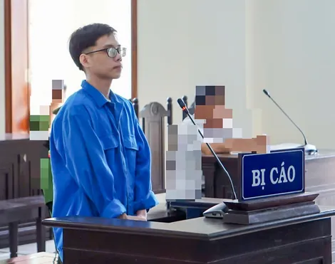 Kế toán chiếm đoạt tiền của bưu điện, lãnh án tù