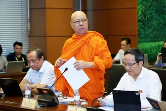 Thượng tọa Lý Minh Đức, đại biểu Quốc hội đơn vị TP Cần Thơ, góp ý dự án Luật sửa đổi, bổ sung một số điều của Luật Kiến trúc