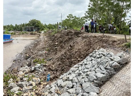 UBND TP Cần Thơ công bố tình huống khẩn cấp về thiên tai, sự cố sạt lở nguy hiểm bờ sông Hậu, xã Cù Lao Dung