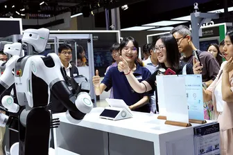 Châu Á hào hứng với AI hơn phương Tây