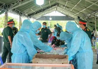 Hoàn thành lấy mẫu hài cốt liệt sĩ chưa xác định được danh tính ở Nghĩa trang Liệt sĩ Ô Môn