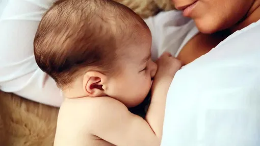 Phát hiện prôtêin trong sữa mẹ bảo vệ trẻ sơ sinh khỏi nhiễm trùng đường hô hấp