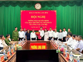 Thông báo quyết định về công tác cán bộ