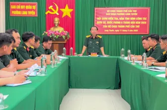 Kiểm tra công tác quân sự, quốc phòng ở Ban Chỉ huy Quân sự phường Long Tuyền