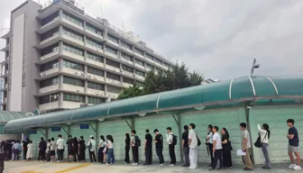 Sinh viên Hàn vỡ mộng “Giấc mơ Mỹ”